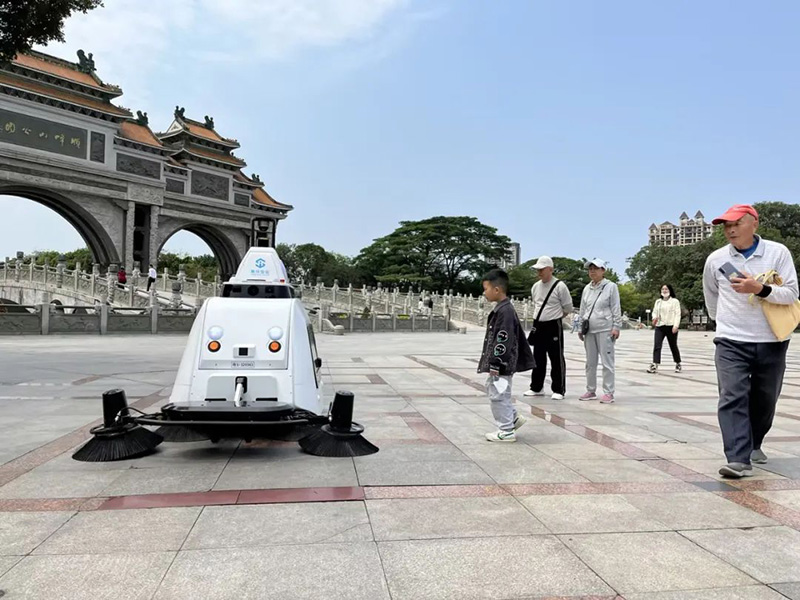 ���˼�ʻ��ɨ��