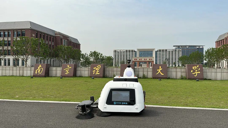 ÎÞÈ˼ÝÊ»Çåɨ³µ ÎÞÈ˼ÝÊ»Çåɨ³µ