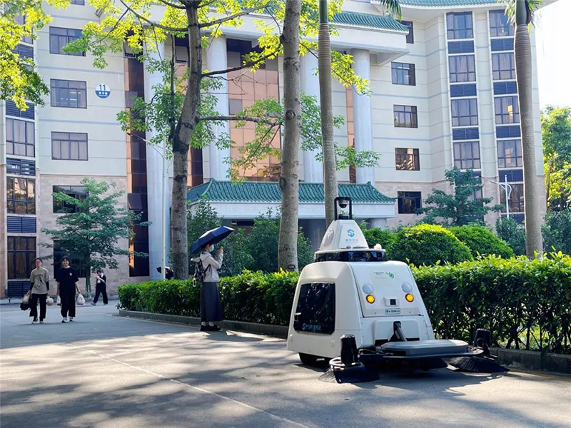 ÎÞÈ˼ÝÊ»Çåɨ³µ ÎÞÈ˼ÝÊ»Çåɨ³µ