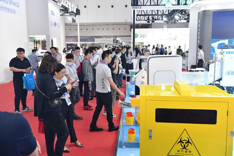 ������е��