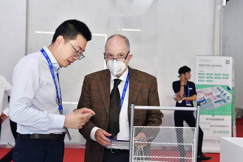 ������е��