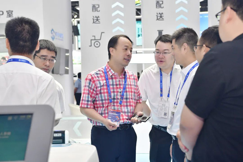 ������е��