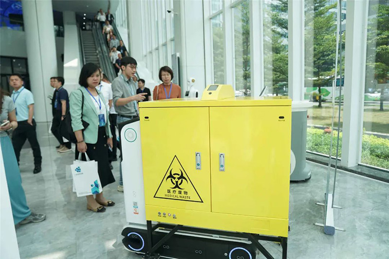 ������е��